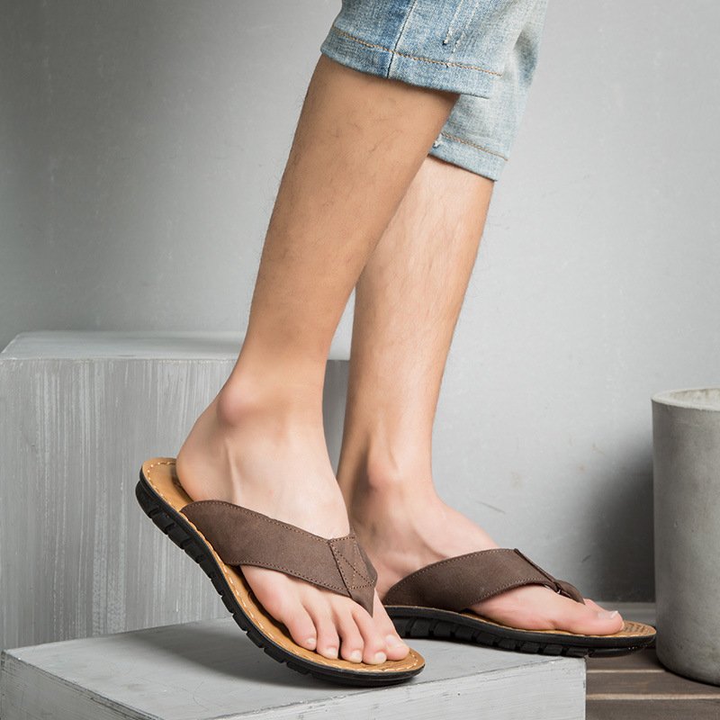 2021 new men's flip-flops summer beach shoes non-slip sandals trend leather massage sandals men 2021 new men's flip-flops summer beach shoes non-slip sandals trend leather massage sandals men